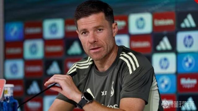 梅亚纳透露, 他们在四月 梅亚纳透露, 他们在四月