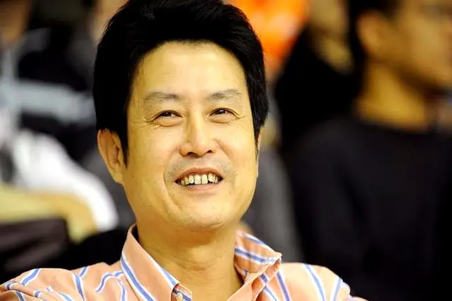 他希望通过, 的提升